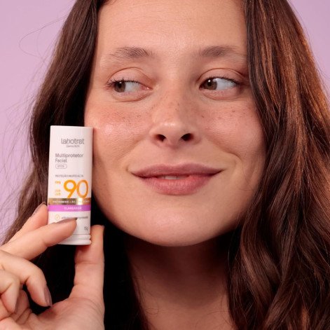 Multiprotetor Facial Stick Labotrat Dermo Sun FPS90 Sem Cor15g